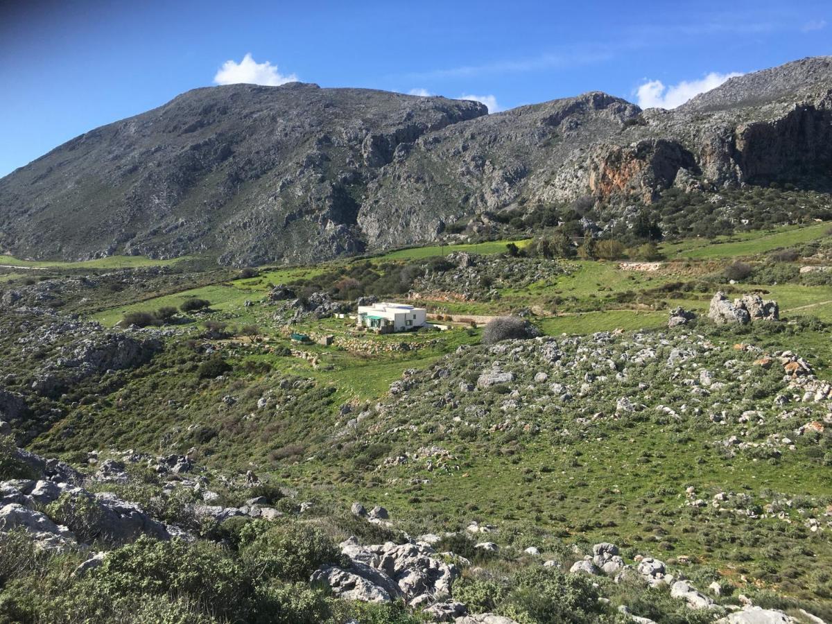 Rocky Mountain Way Villa Sellia  Luaran gambar